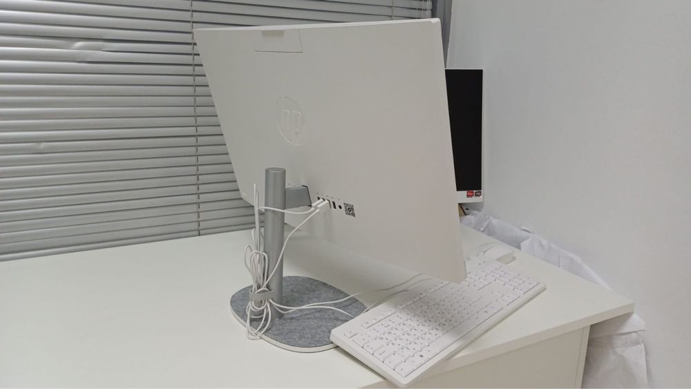 Моноблок HP 24-cr0006c