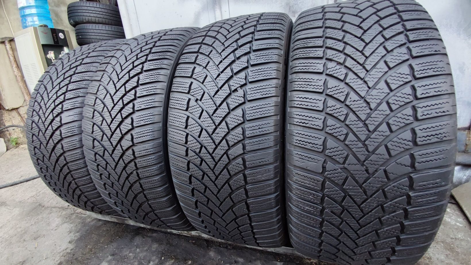 4бр. зимни гуми 235/45/18 Bridgestone Blizzak LM005
dot23 
7mm
Добро с