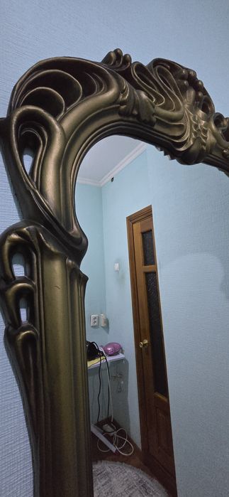 180×60 улчамдаги классик ойна сотилади