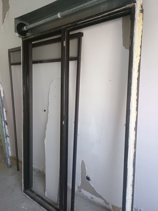 Vând termopane aluminiu și rabatat