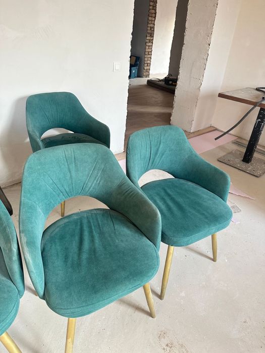 Срочно продам 8шт стулья