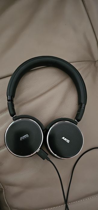 Casti AKG N60nc bluetooth