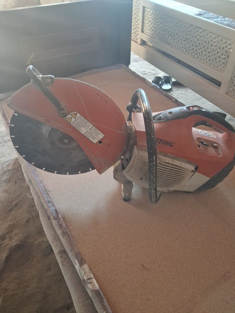 STIHL Binzaris beton pilitka asvatlarni kesadi