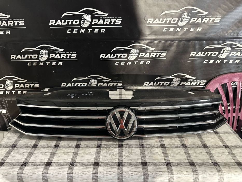 Grila + emblema Volkswagen Passat B8 nonfacelift 2015/2016/2017/2018