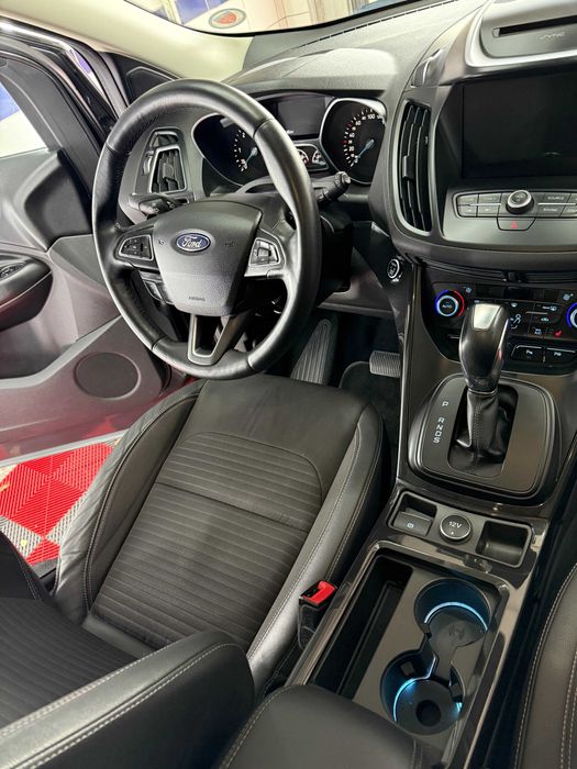 Ford Kuga Titanium / 2.0Tdci / 2018 / 4x4 IAWD / Automata / 180 CP