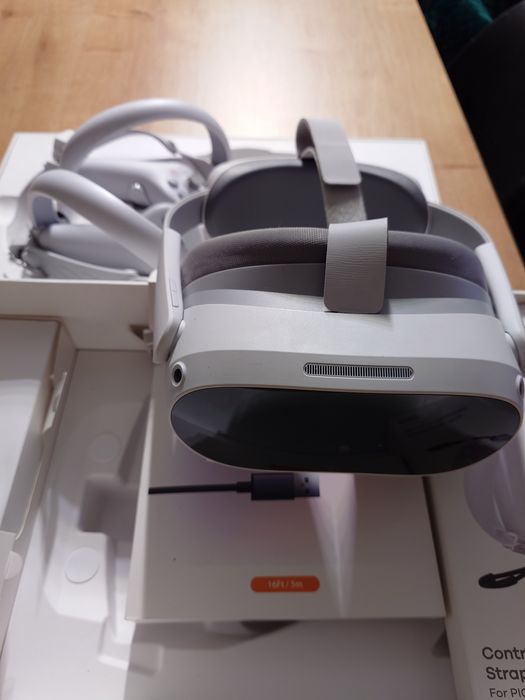 Casca Vr Pico seria 4