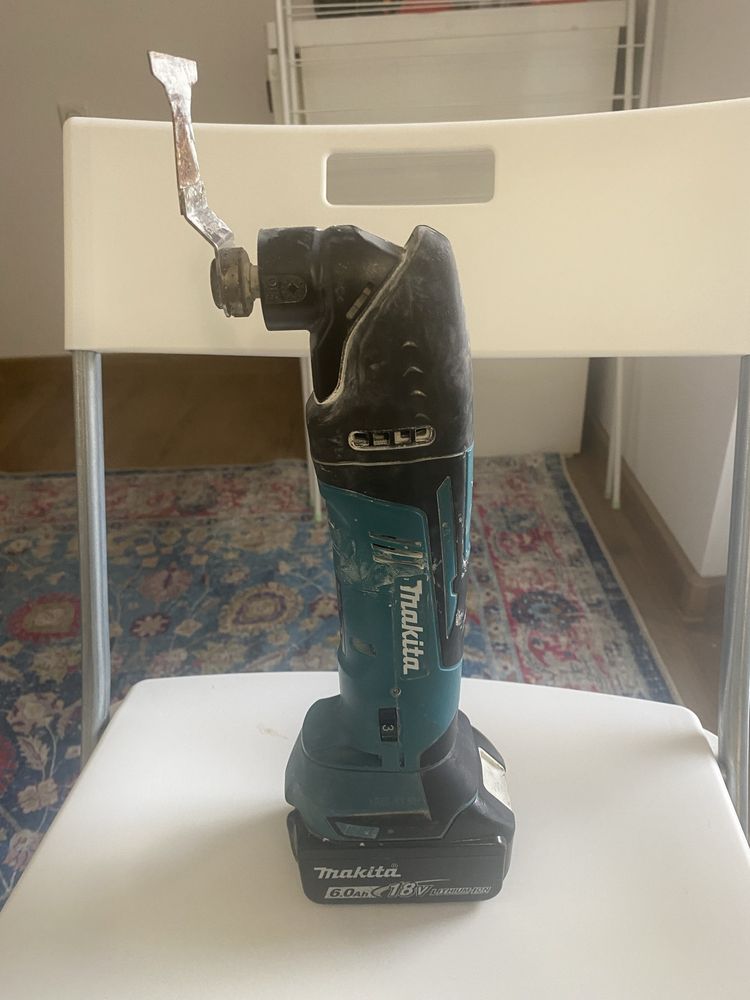 Makita DTM50 мултитул.