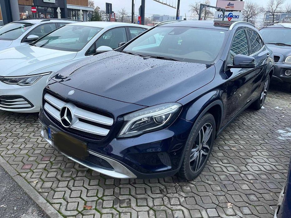 Mercedes GLA 220