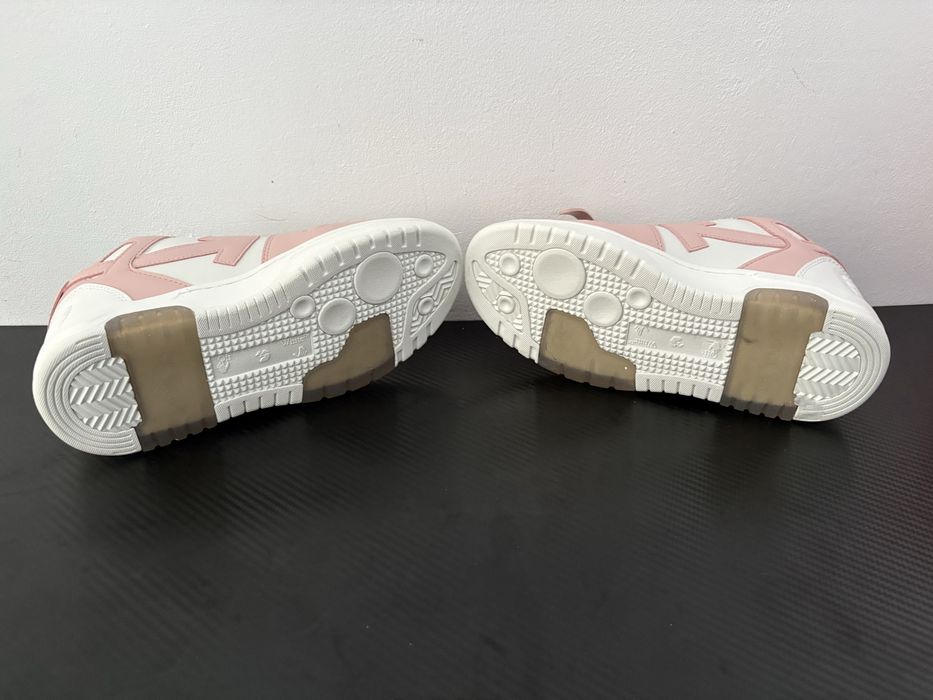 Off white out off office