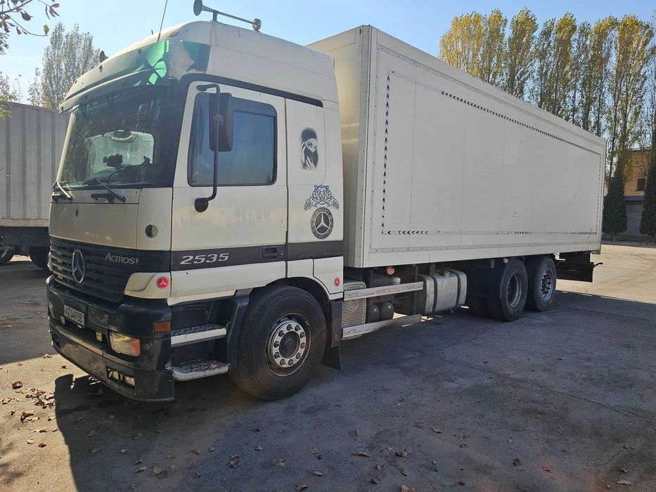 MERCEDES Yuk refrijerator. Мерседес юк автомобили . Рефрижератор. 2001