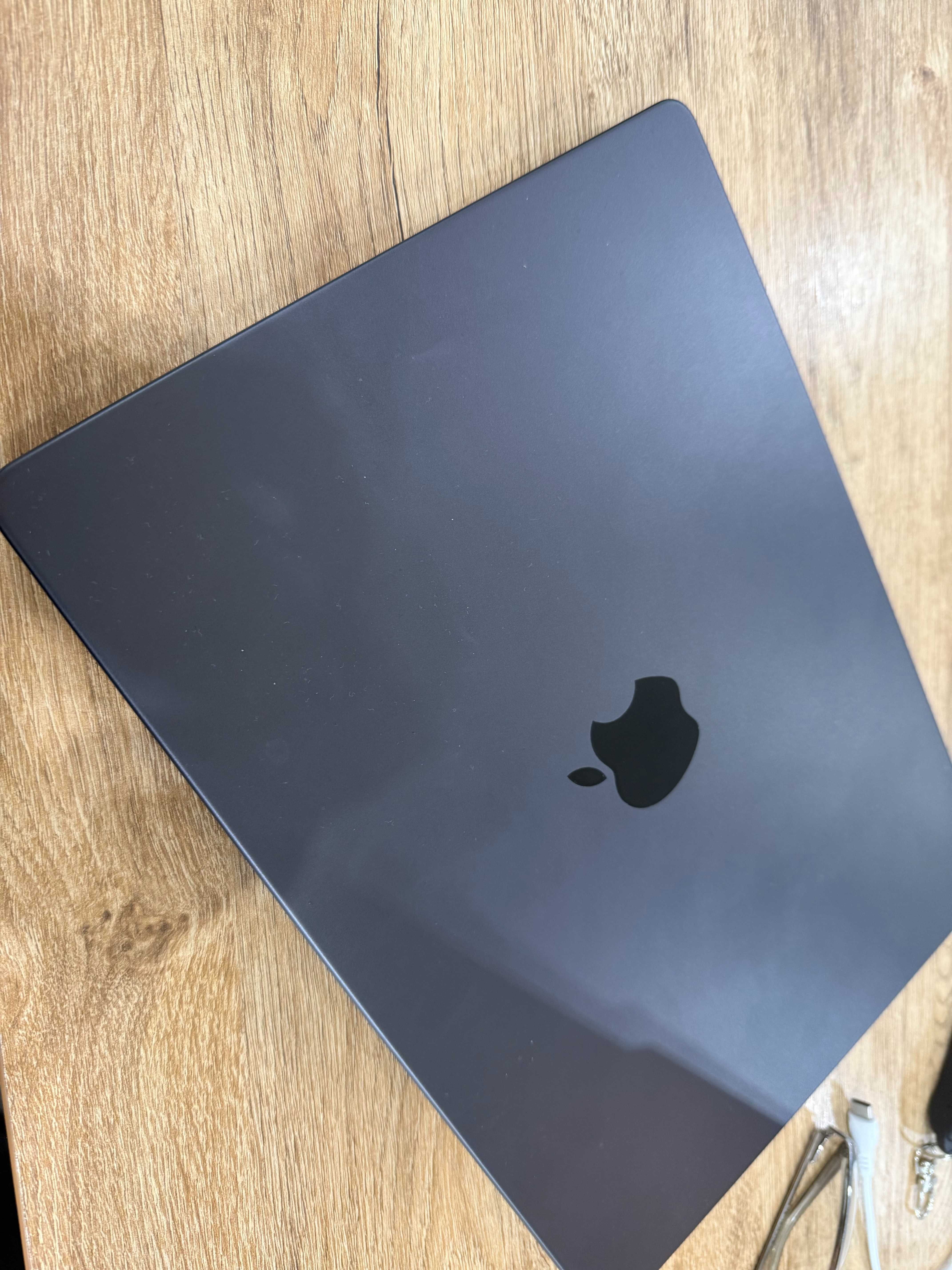Macbook M3 Pro 18/512 15 Cycle