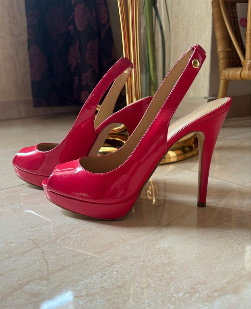 Обувки Michael Kors.Нови.