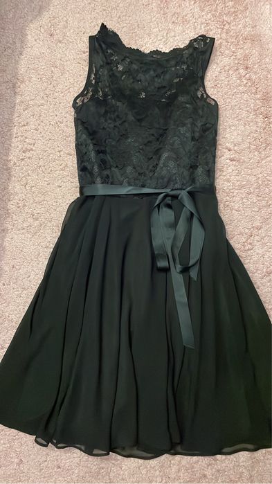 Официални рокли- размери С и М