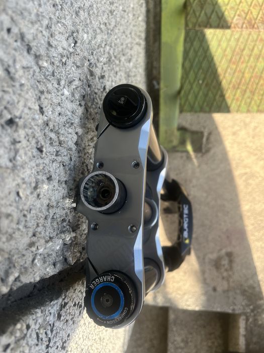 Вилка за велосипед rock shox boxxer 2021 200 mm
