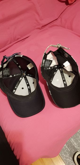 Vand șepci diverse mărci