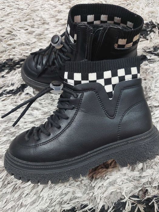 Детски зимни боти