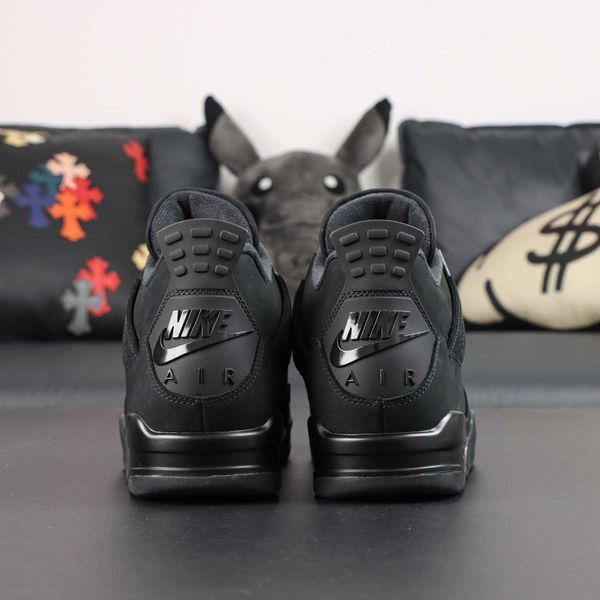 Обувки Air Jordan 4 Retro Black Cat 2026