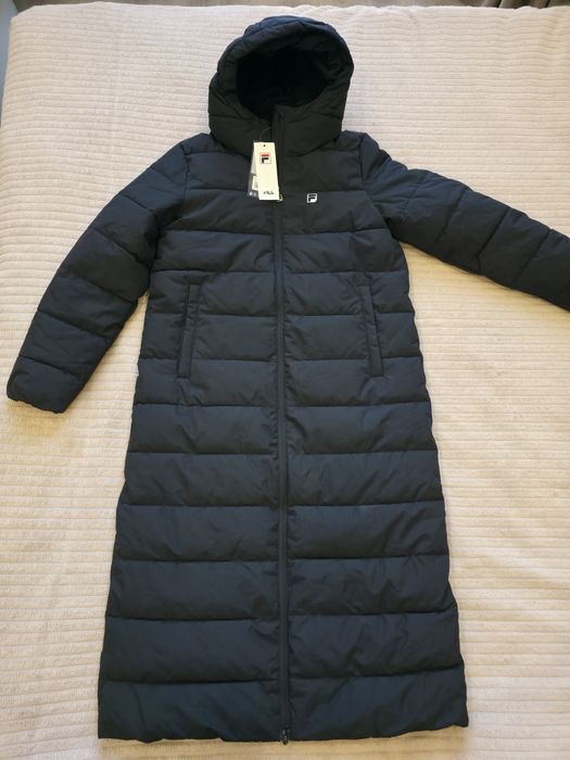Продам новую куртку Fila  размер 46- 48 зимняя