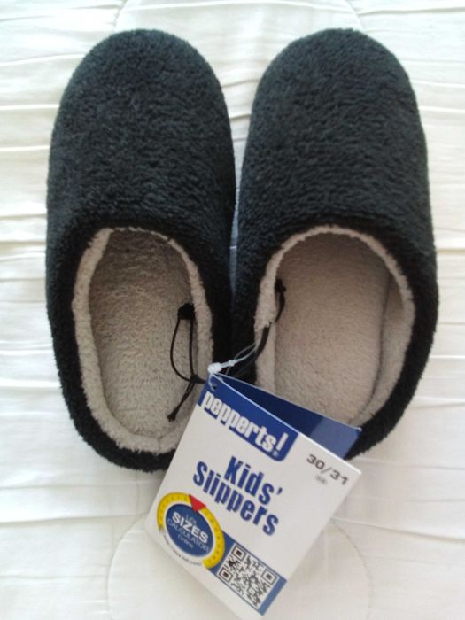 Нови детски пантофи номер 30/31