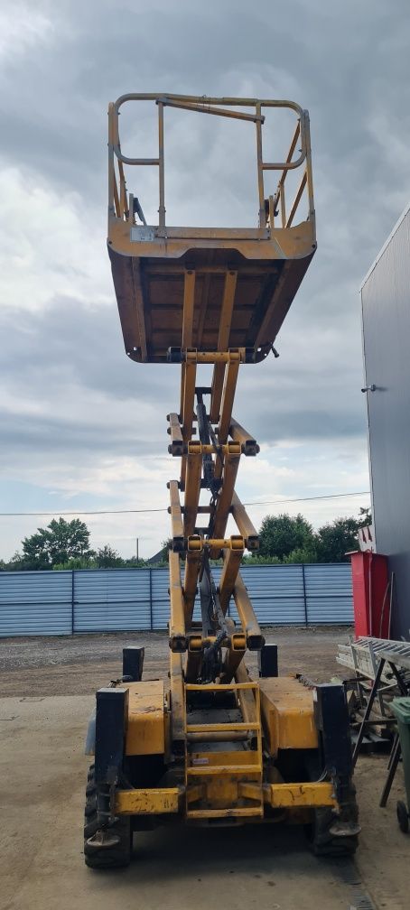 Nacela tip foarfeca Haulotte Compact dx12