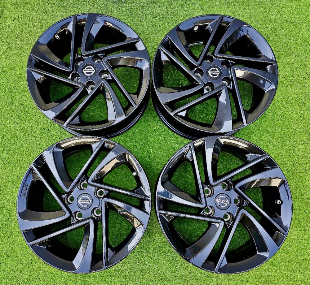 17” 5x114.3 Оригинални лети джанти за NISSAN (7J, ET40)