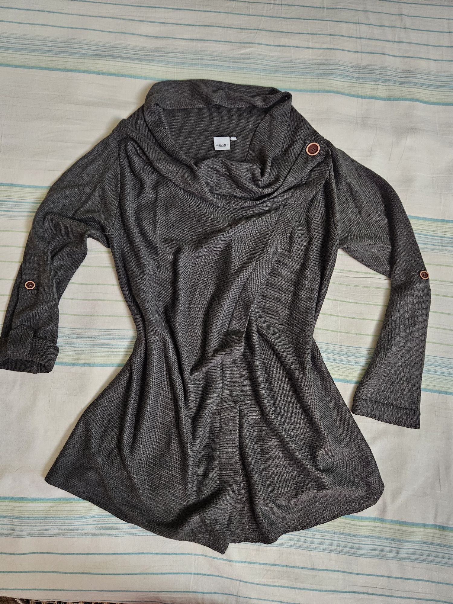 Calvin Klein, Solomon, Object