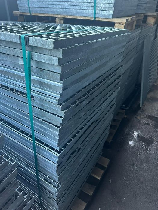 Gratare zincate galvanizate