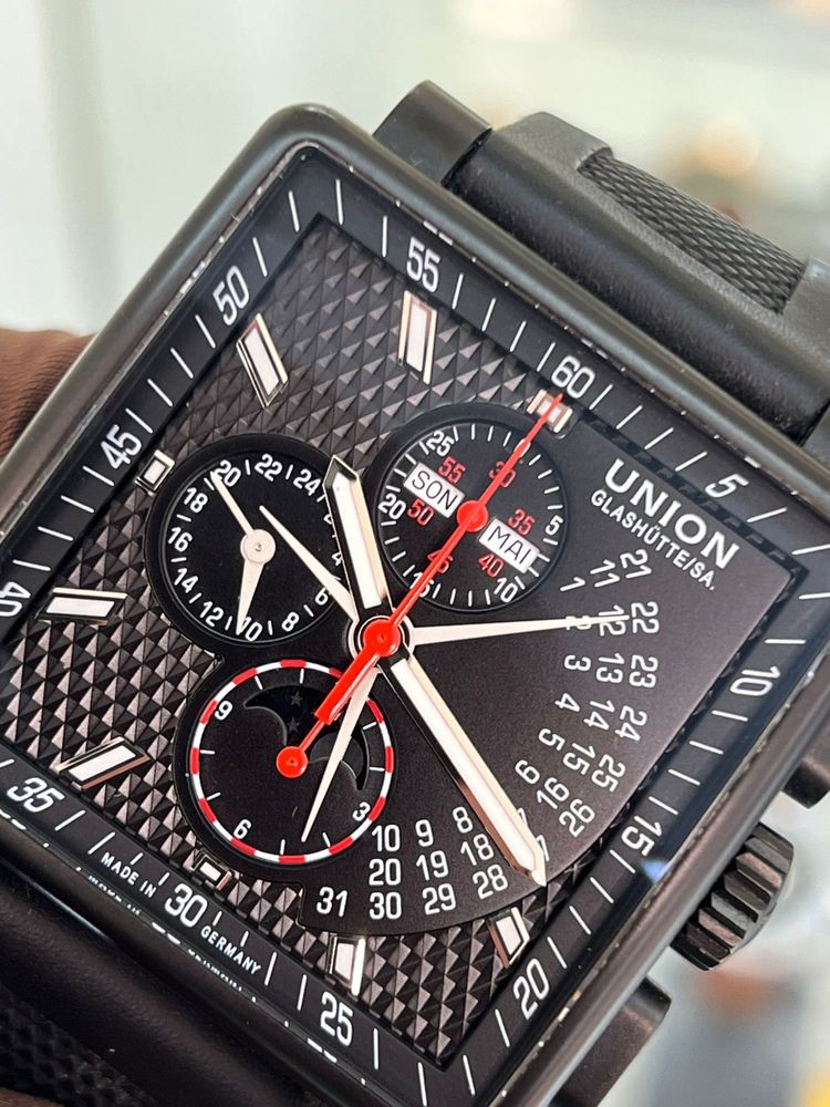 Union Glashutte Averin Chronograph с 5 години гаранция