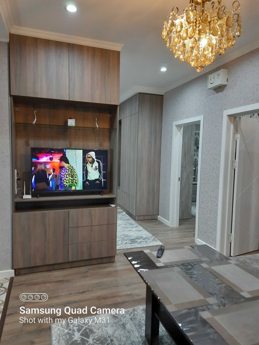 Сдается 3-х комнатная квартира со всеми удобствами.