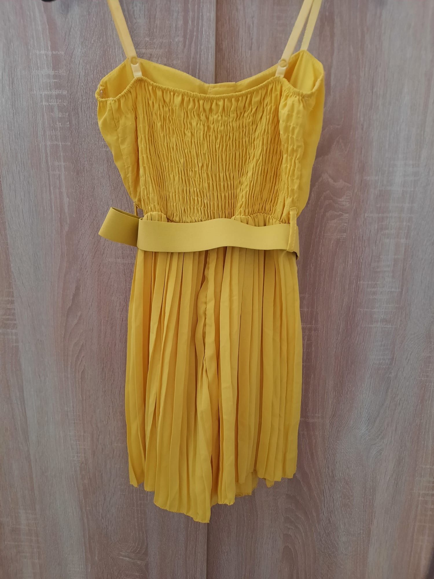 Rochiță tip pantaloni