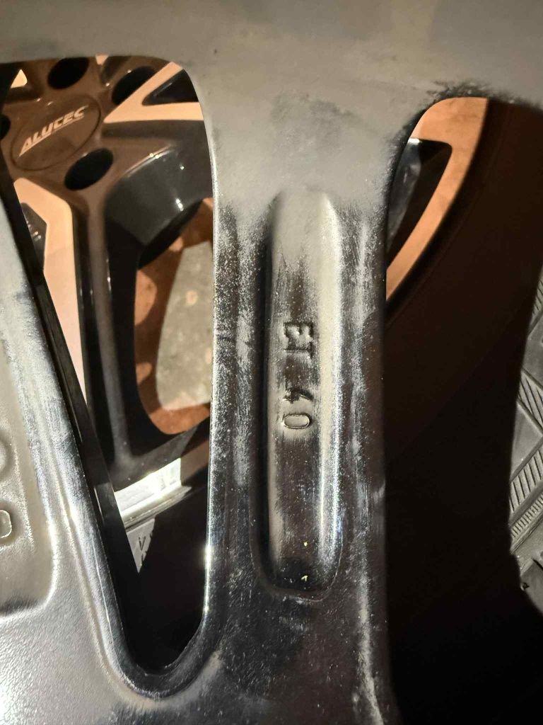 18 5х112 8j et40 Audi / VW  + гуми