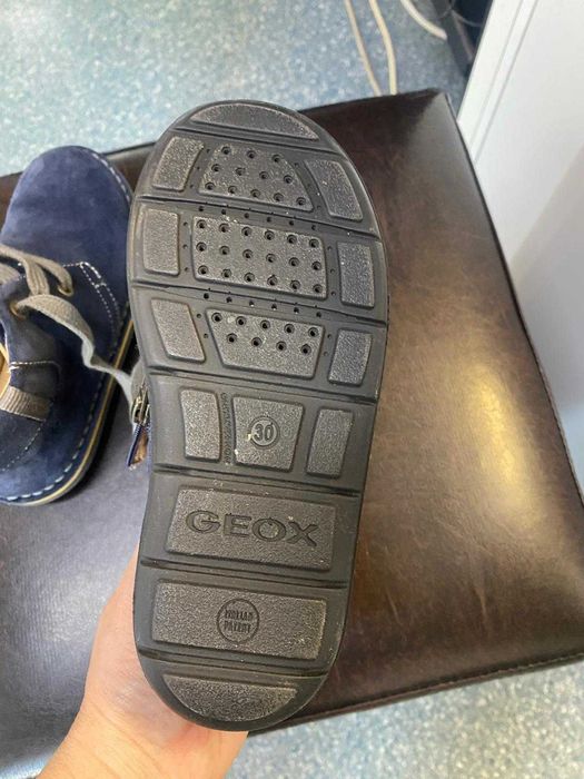 Ghete Geox piele intoarsa, 30