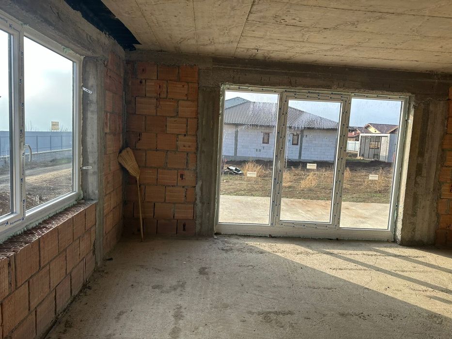 Casa duplex finisat