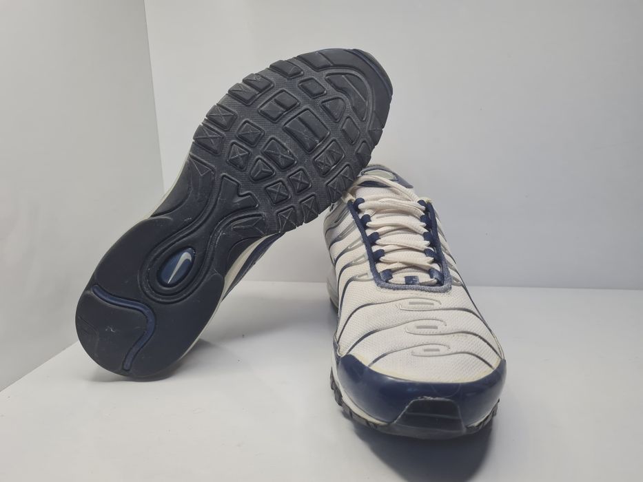 Маратонки Nike Air Max 97 Plus

Носени,но в добро състояние. 
Камерите