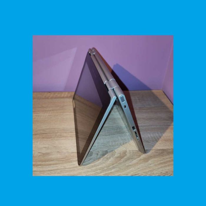 Laptop HP Pavilion x360, 2 in 1, Intel N3050 2.16GHz, 4GB RAM - SSD