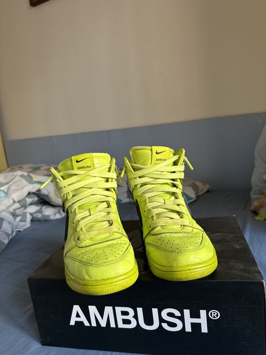 Nike dunk ambush flash lime