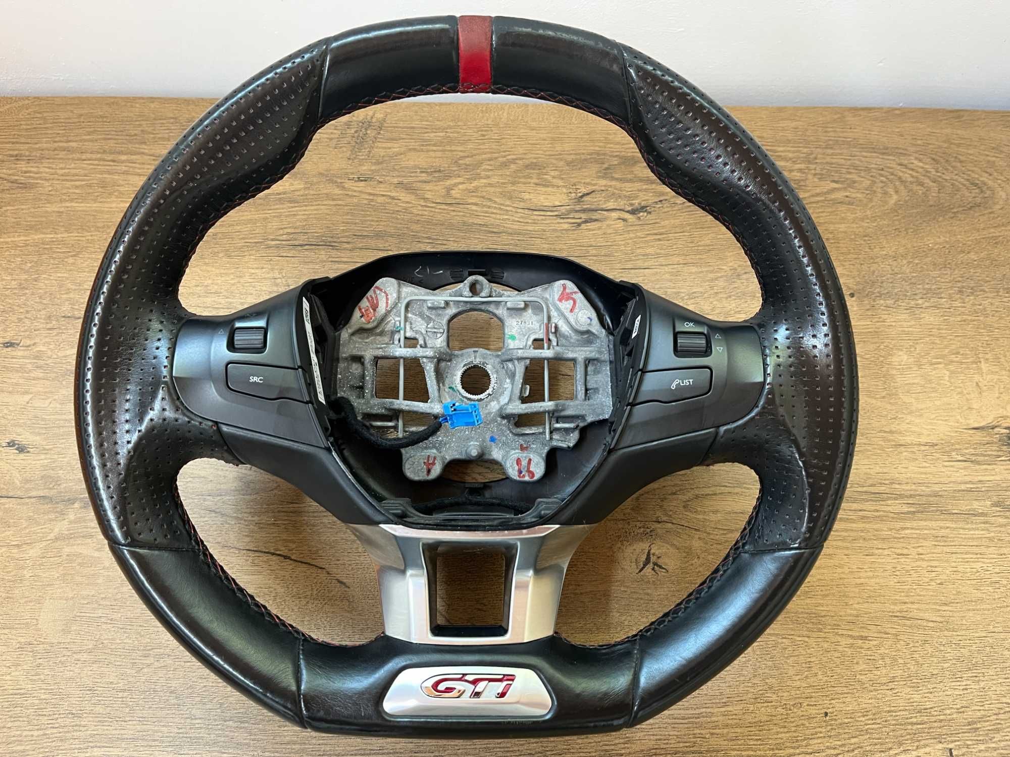 Оригинален с перфорирана кожа Мулти волан Peugeot 208 308 GTI Пежо ГТИ