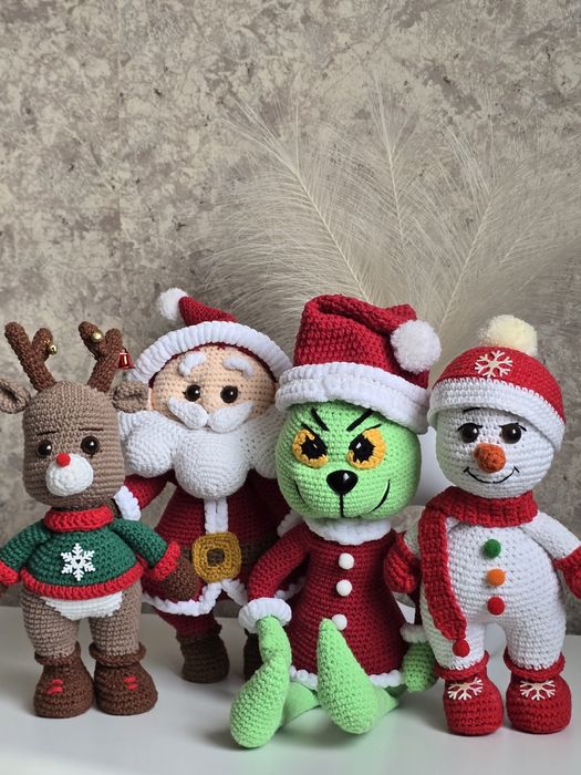 Мрачно сладък Гринч – ръчно плетена играчка