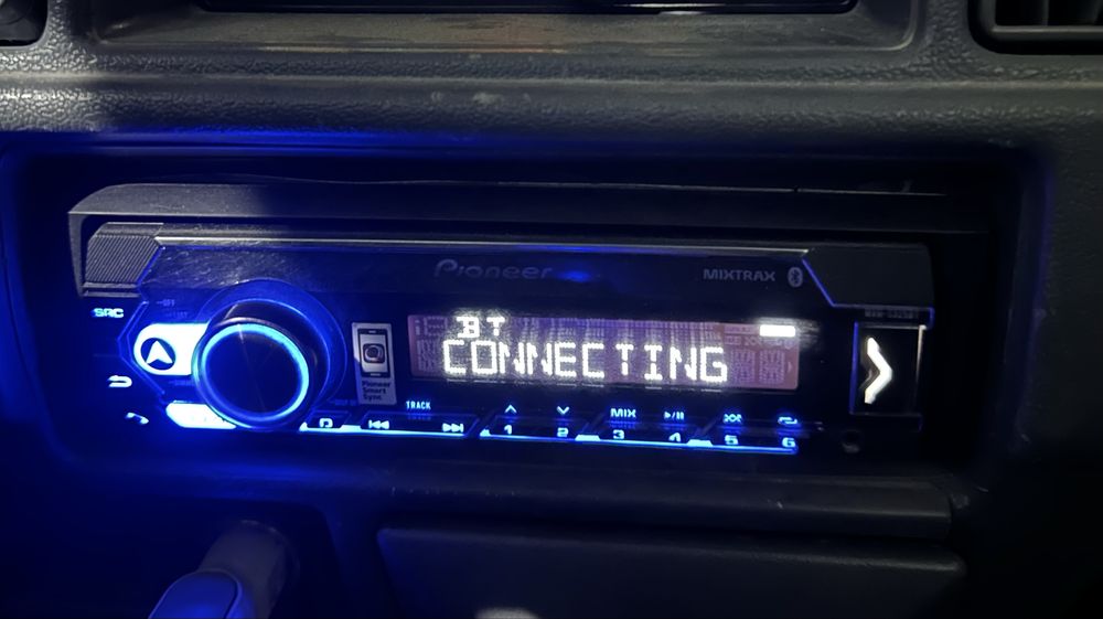 Мафон сотилади.