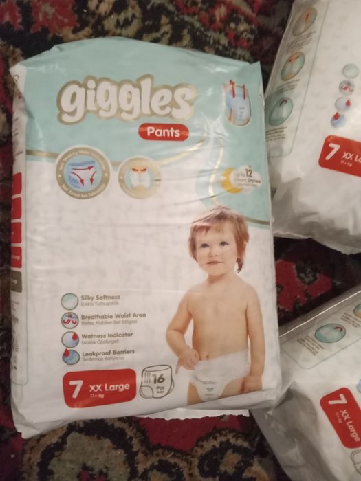 Продам памперсы 2500 пачка памперсы трусики 7 р. В пачке 16 шт. В нали