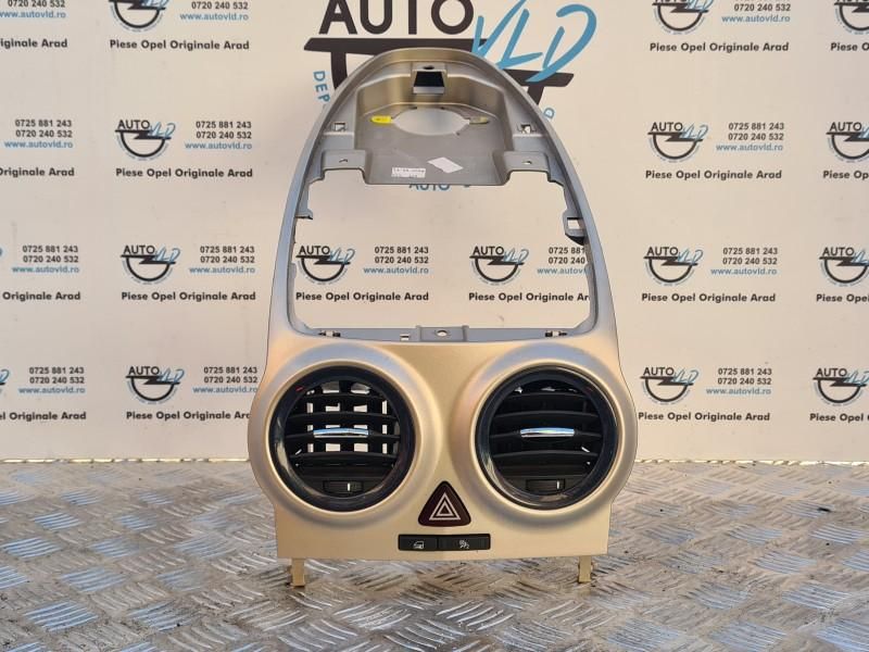 Consola bord cu grile ventilatie Opel Corsa D