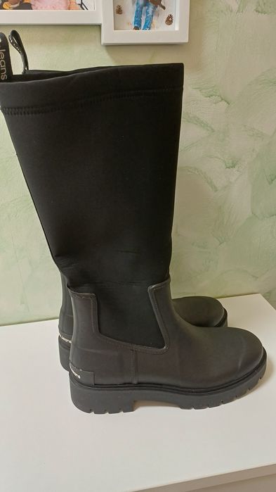 Calvin Klein нови ботуши