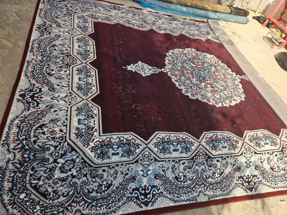 Срочно продам ковры в отличном состоянии размер 3×5