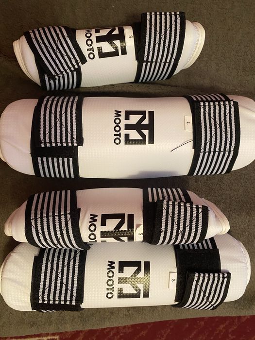 Продам ‘защину’тхеквандо . Новый. Руки- s, ноги- S,L ( так купили)