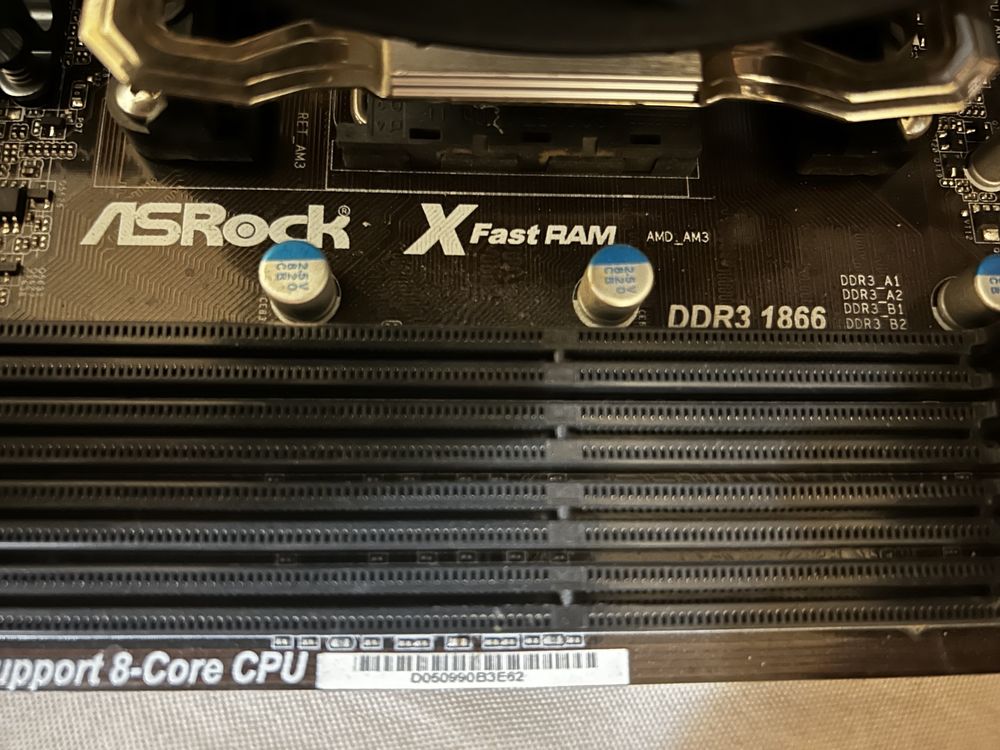 Plăcuțe RAM și placa de bază și procesor amd fx 6300