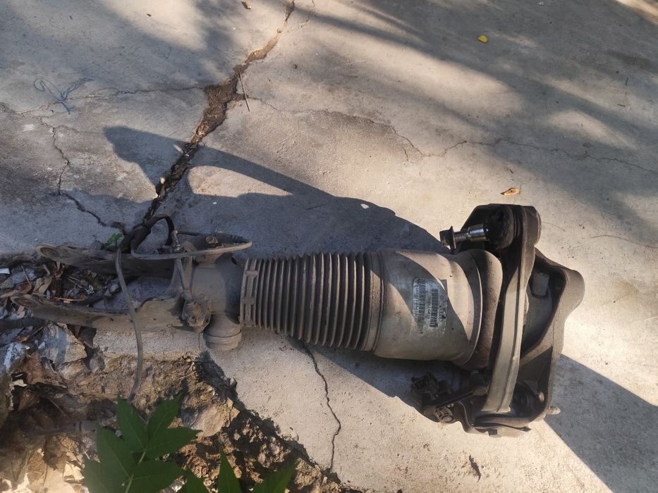 Макферсон с възглавница за audi q7 от 2007 и нагоре