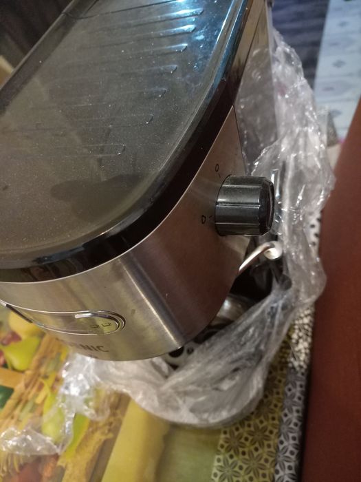 Vând aparat de cafea