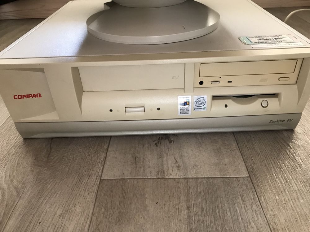 Продам компьютер Compaq Deskpro EN