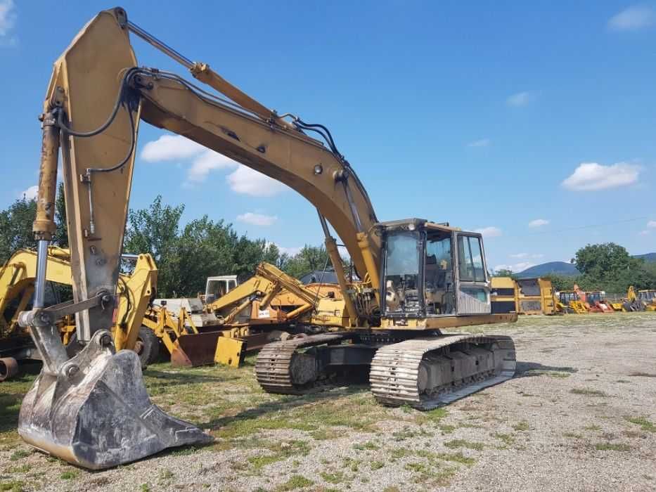 Dezmembrez excavator Caterpillar 330 B L