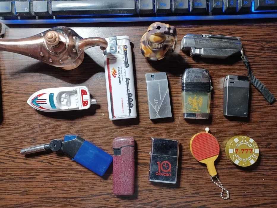 Lot vintage de 23 de brichete